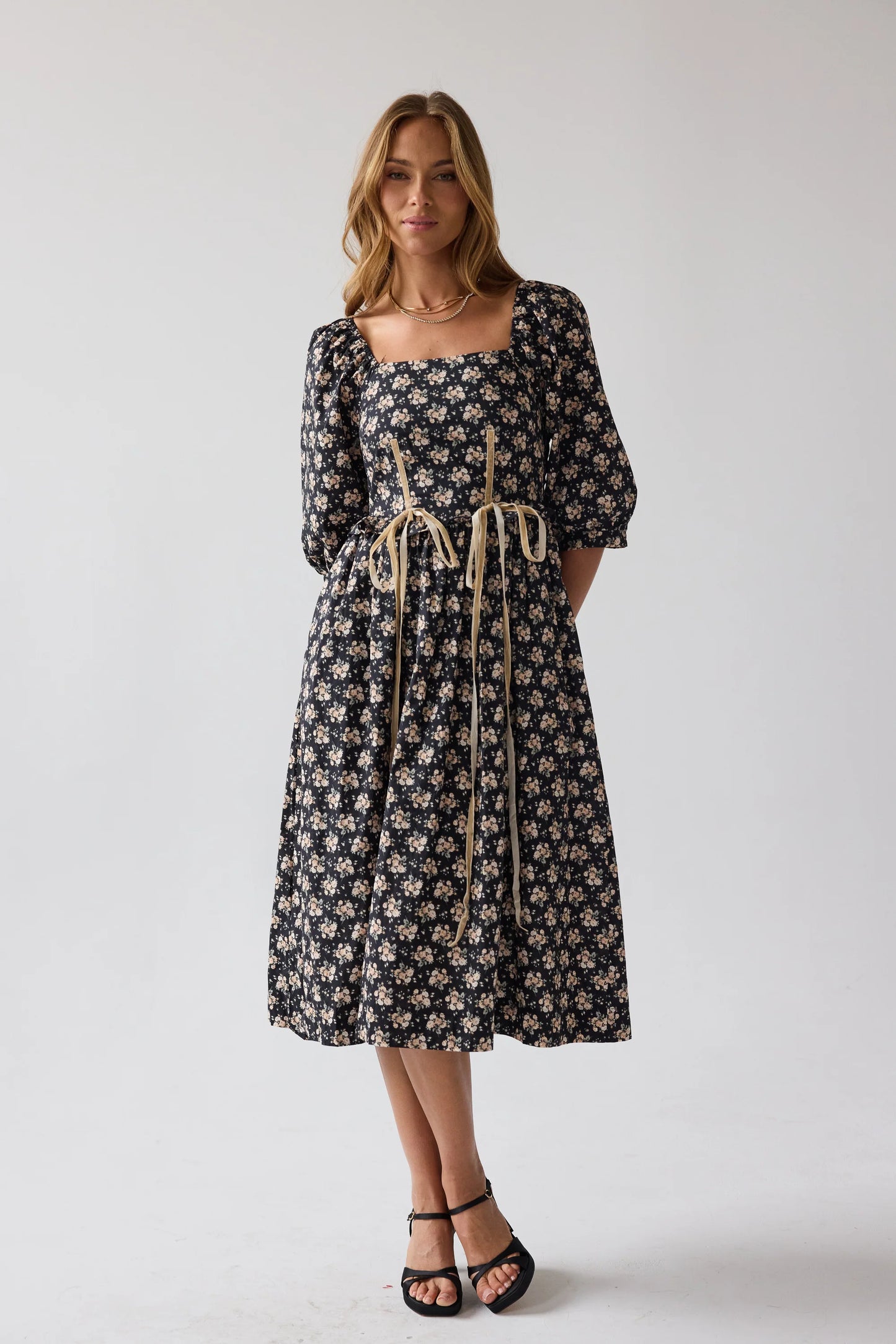 Gloria Floral Midi Dress in Black
