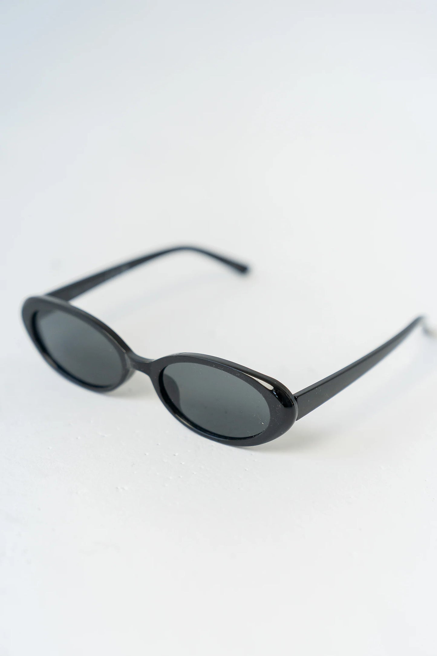 Mia Oval Sunglasses