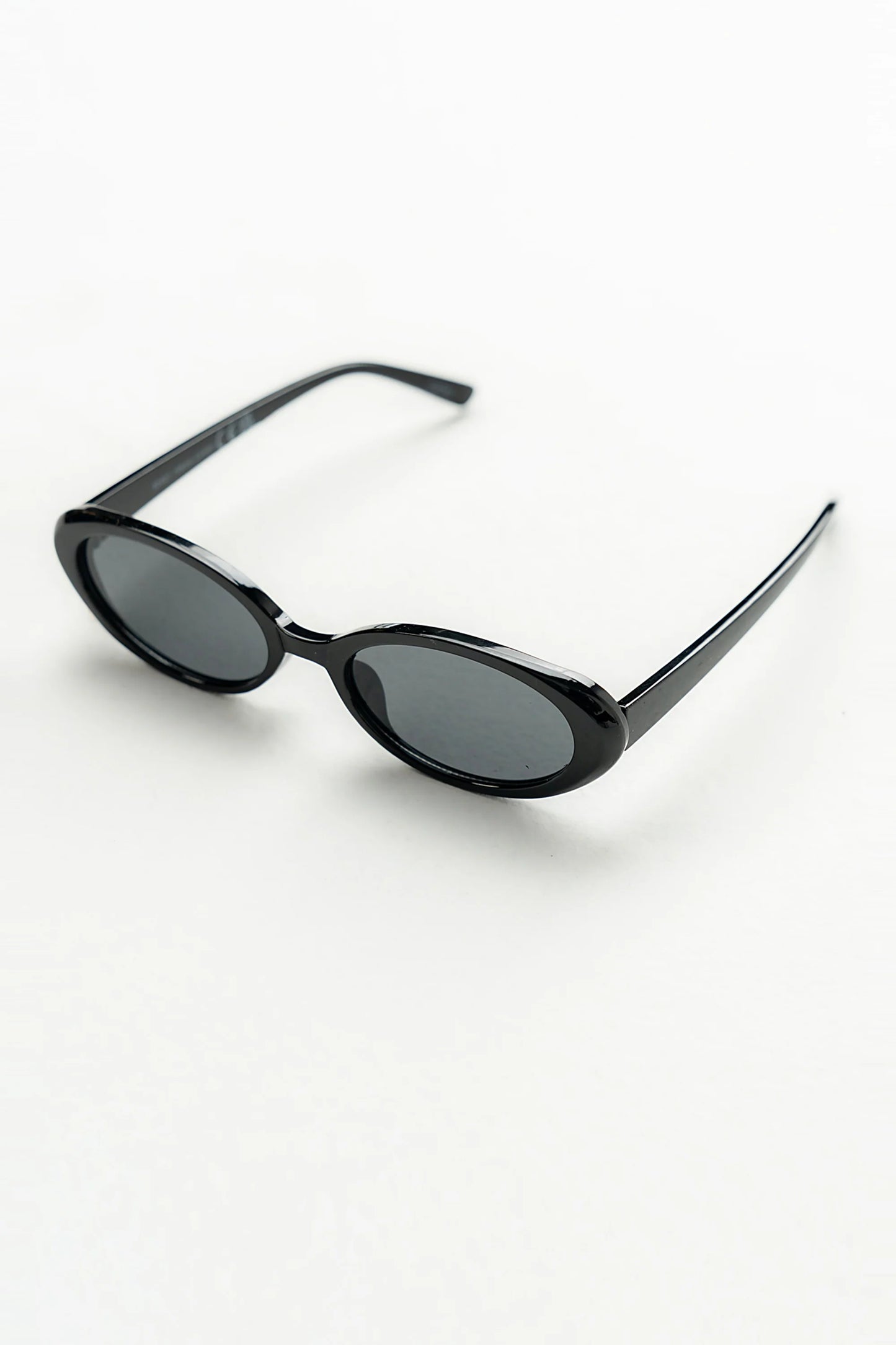 Mia Oval Sunglasses