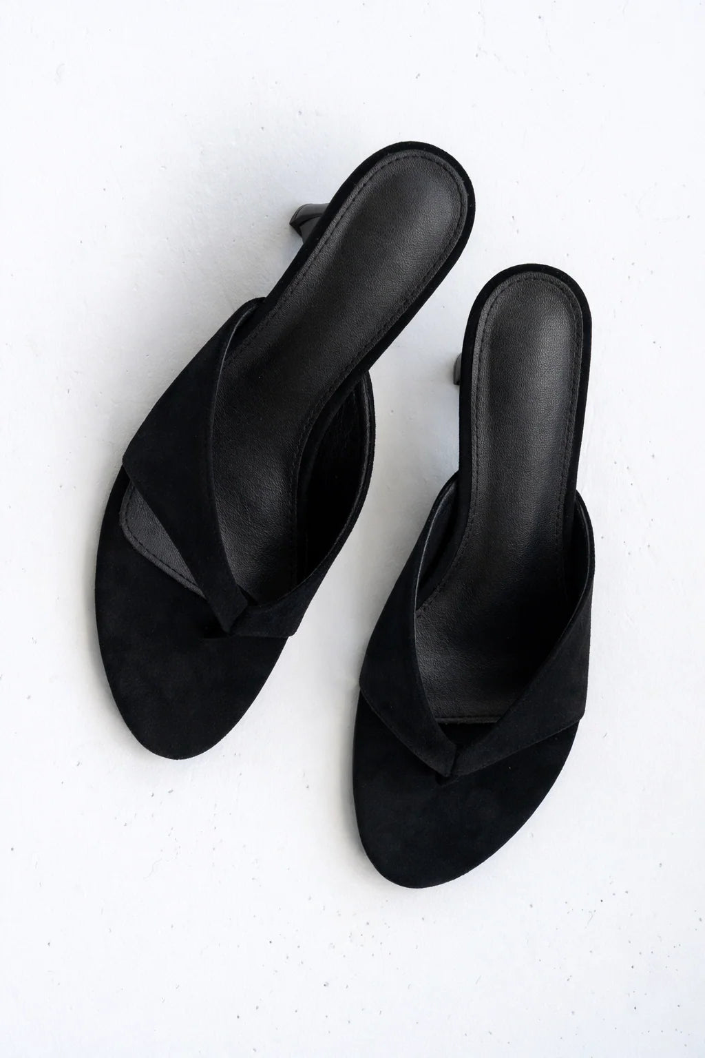 Kaiser Kitten Heel in Black