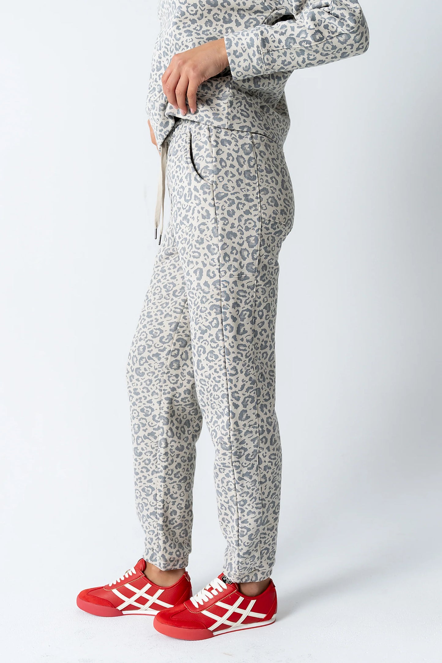 Patricia Barrel Sweatpants in Leopard