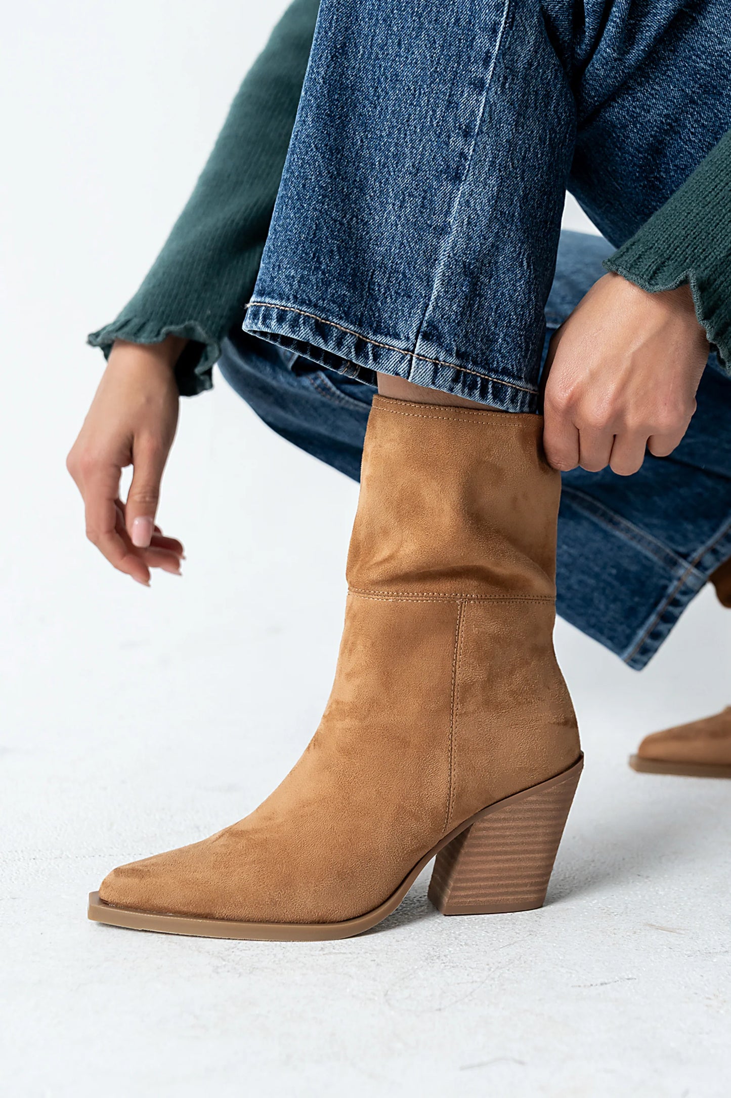 Venice Boots in Camel