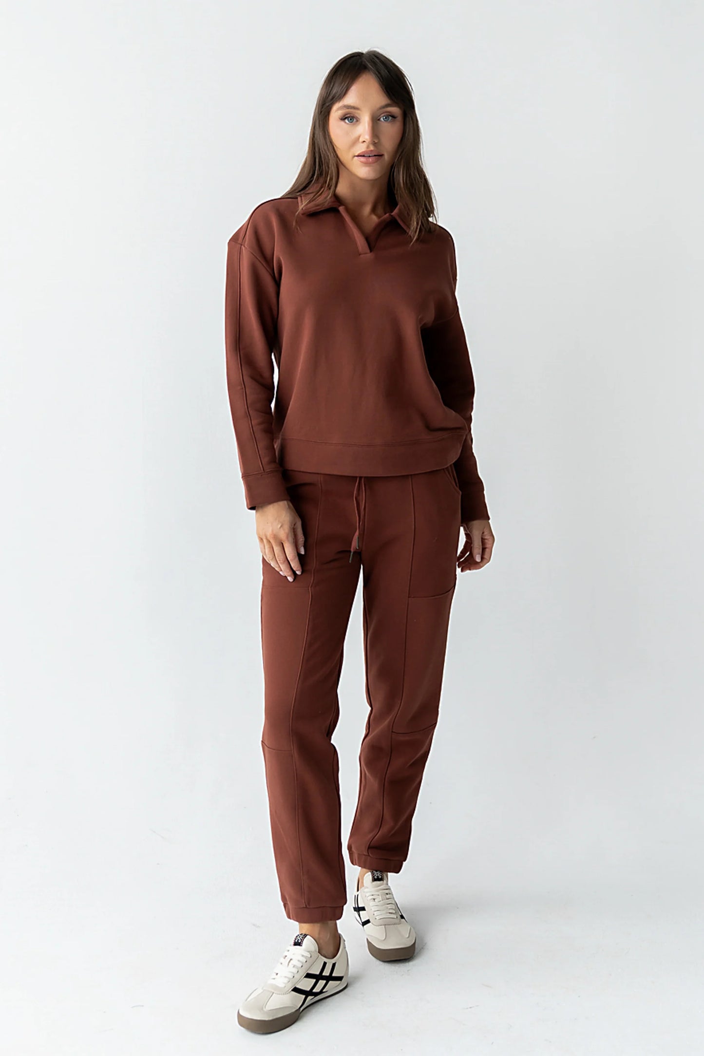 Patricia Collared Sweatshirt in Burgundy