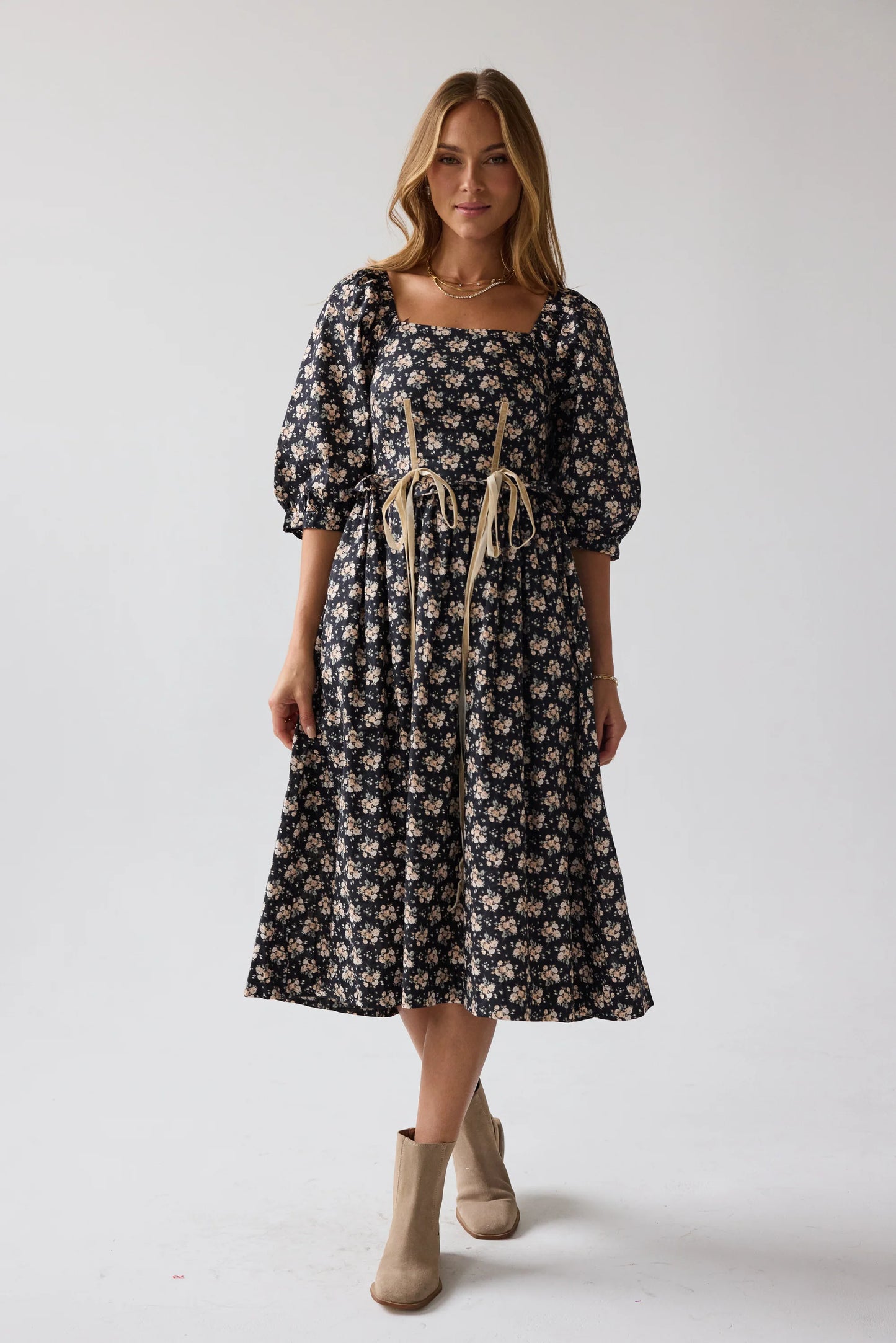 Gloria Floral Midi Dress in Black