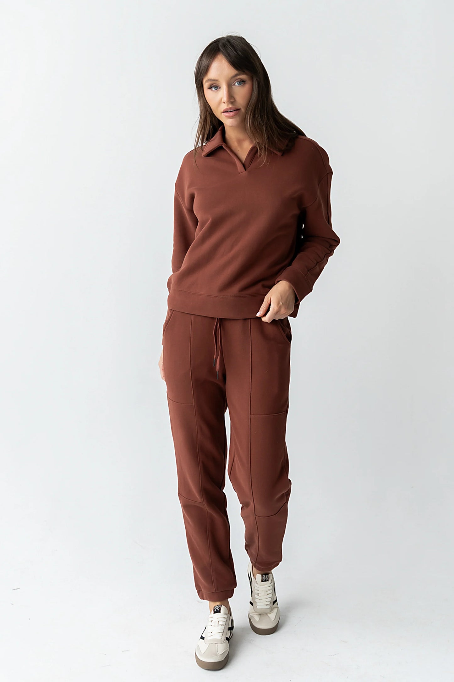 Patricia Collared Sweatshirt in Burgundy