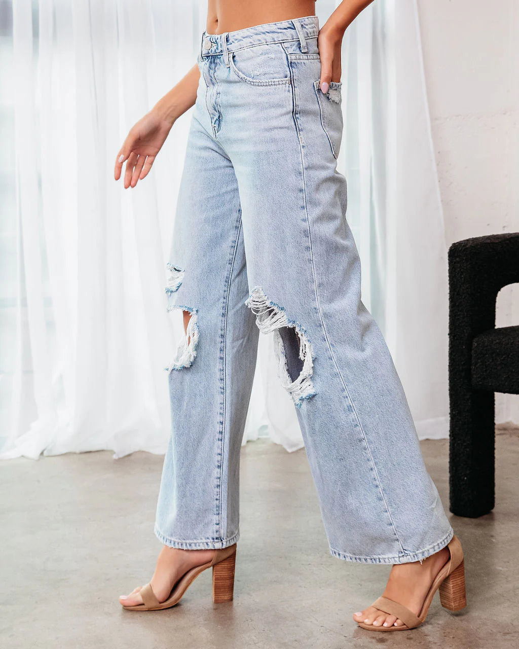 Destiny High Rise Distressed 90S Wide Leg Jeans