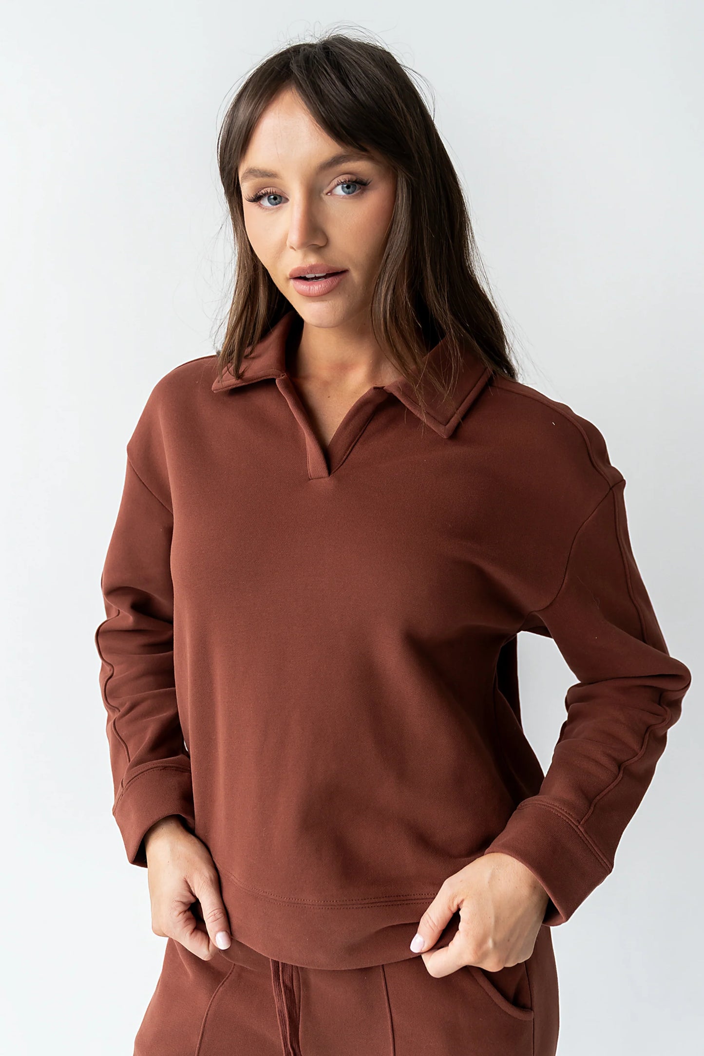 Patricia Collared Sweatshirt in Burgundy
