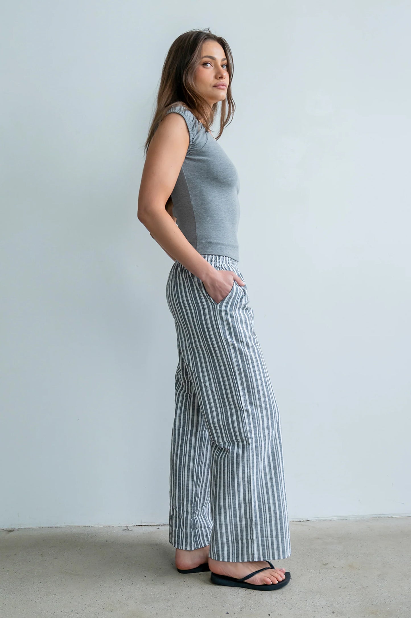 Ace Ribbed Top in Heather Grey