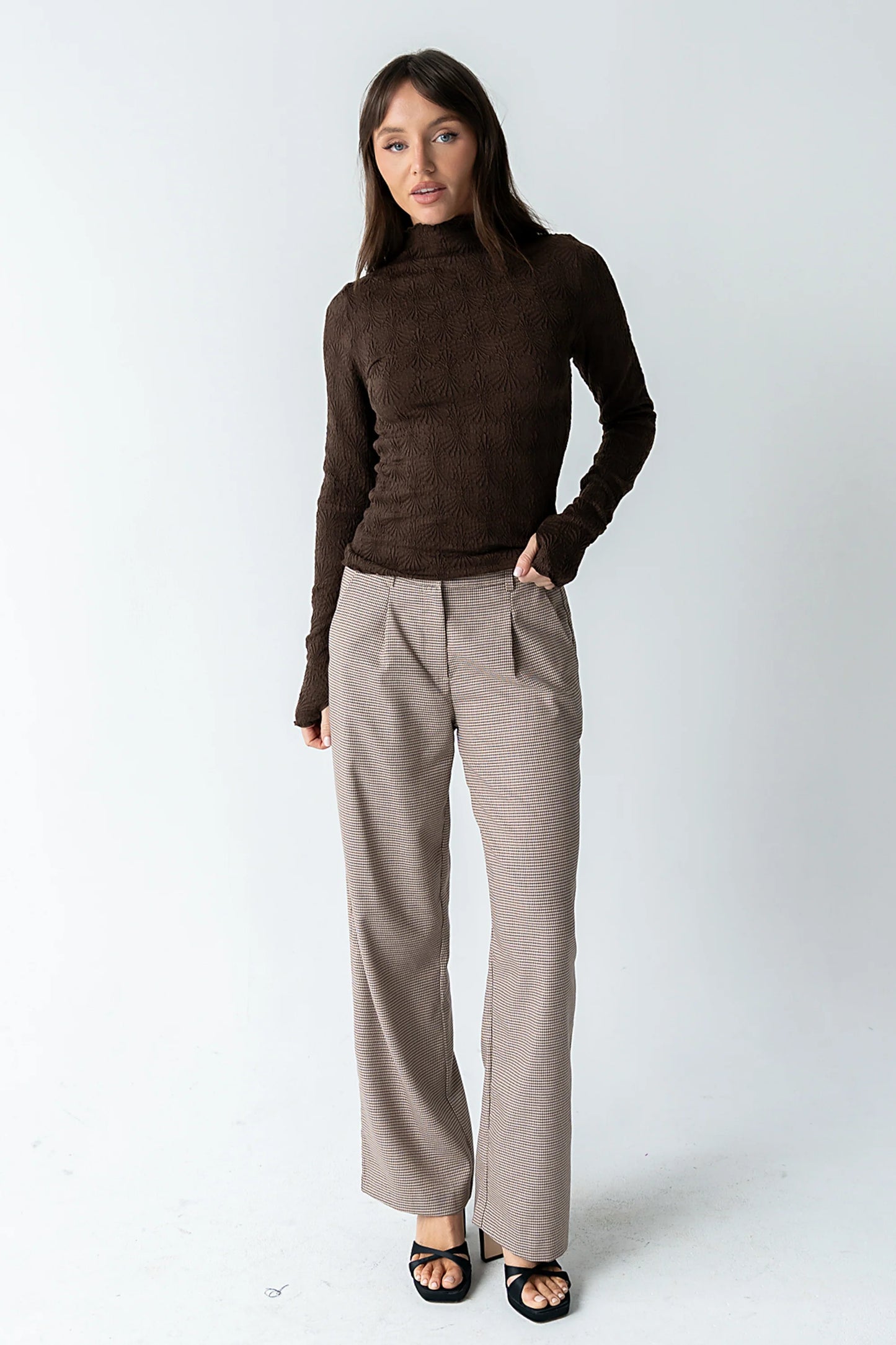 Benny Textured Top in Brown