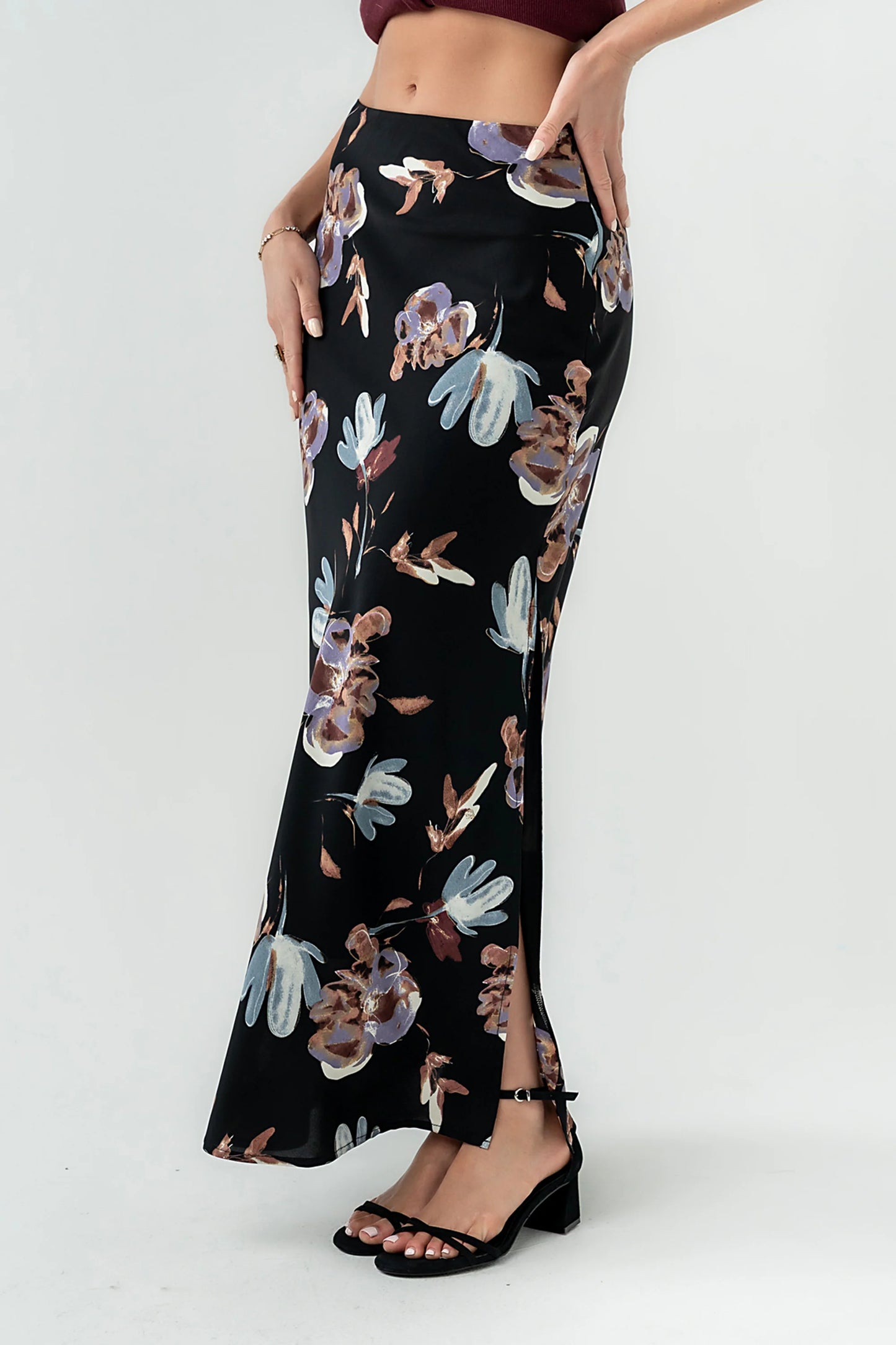 Eden Floral Midi Skirt in Black